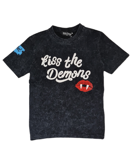 Kids Kiss the demons Shirt
